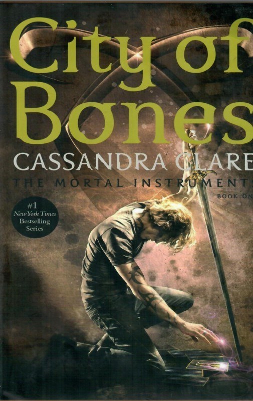 تصویر  city of bones (شهر استخوان ها)